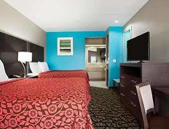 Days & By Wyndham Houston North-spring 2* Westfield